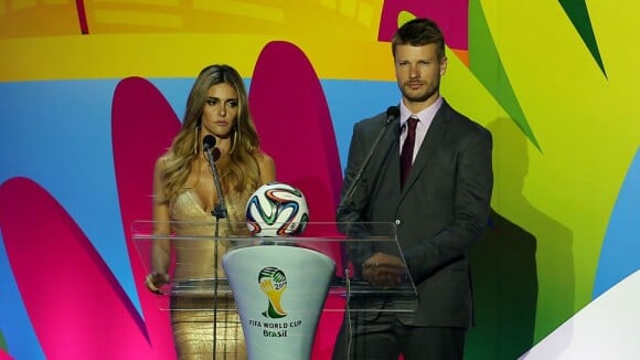 Após polêmica, Fernanda Lima e Rodrigo Hilbert agradam em sorteio da Copa 2014