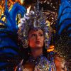 Gracyanne Barbosa usou fantasia com 30 mil cristais ao estrear na Portela no carnaval deste ano