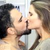 Luciano Camargo se derreteu ao falar da relação com a mulher, Flávia Fonseca: 'Se pudesse, eu casava todo ano'