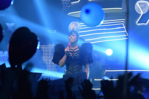 Xuxa também se emocionou já no fim do show realizado em casa de espetáculos no Rio