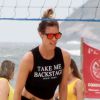 Fernanda Lima exibiu boa forma ao jogar vôlei na praia do Leblon, Zona Sul do Rio, na tarde deste domingo, 23 de outubro de 2016