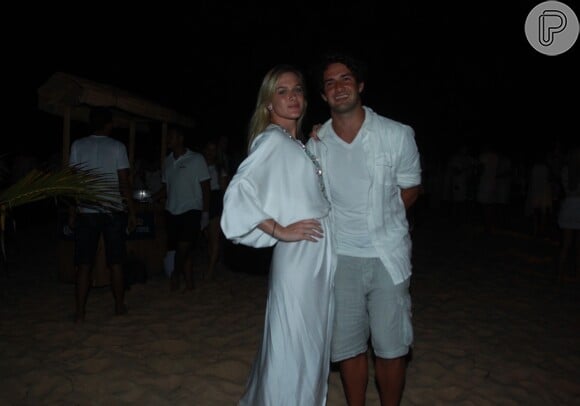 'Ainda não pensamos em casamento', disse Fiorella Mattheis, namorada do jogador Alexandre Pato