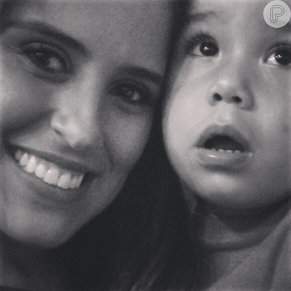 José Marcus posou com a tia Camilla Camargo, que a publicou foto em sua conta do instagram. Ela contou ao Purepeople que ele a chama de 'Tia Caca'