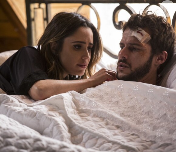 Bruna (Fernanda Vasconcellos) se mostra desequilibrada psicologicamente e é violenta com Giovanni (Jayme Matarazzo), na novela 'Haja Coração'