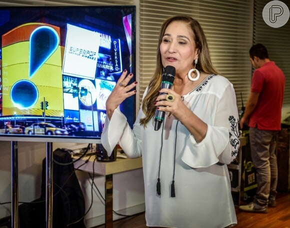 Sonia Abrão fatura cerca de R$ 100 mil por semana, de acordo com a informação publicada pelo colunista Daniel Castro nesta quarta, 2 de novembro de 2016
