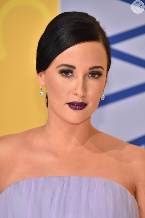 Veja fotos dos looks das famosas no Country Music Awards, premiação de música country, que aconteceu nesta quarta-feira, 2 de novembro de 2016, em Nashville, nos Estados Unidos