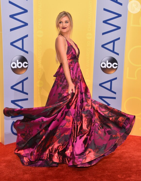 Veja fotos dos looks das famosas no Country Music Awards, premiação de música country, que aconteceu nesta quarta-feira, 2 de novembro de 2016, em Nashville, nos Estados Unidos