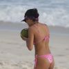 Munik exibe boa forma de bíquini em praia do Rio nesta segunda-feira, 07 de novembro de 2016