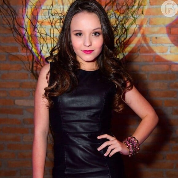 Larissa Manoela viajou para o Amazonas para fazer um show