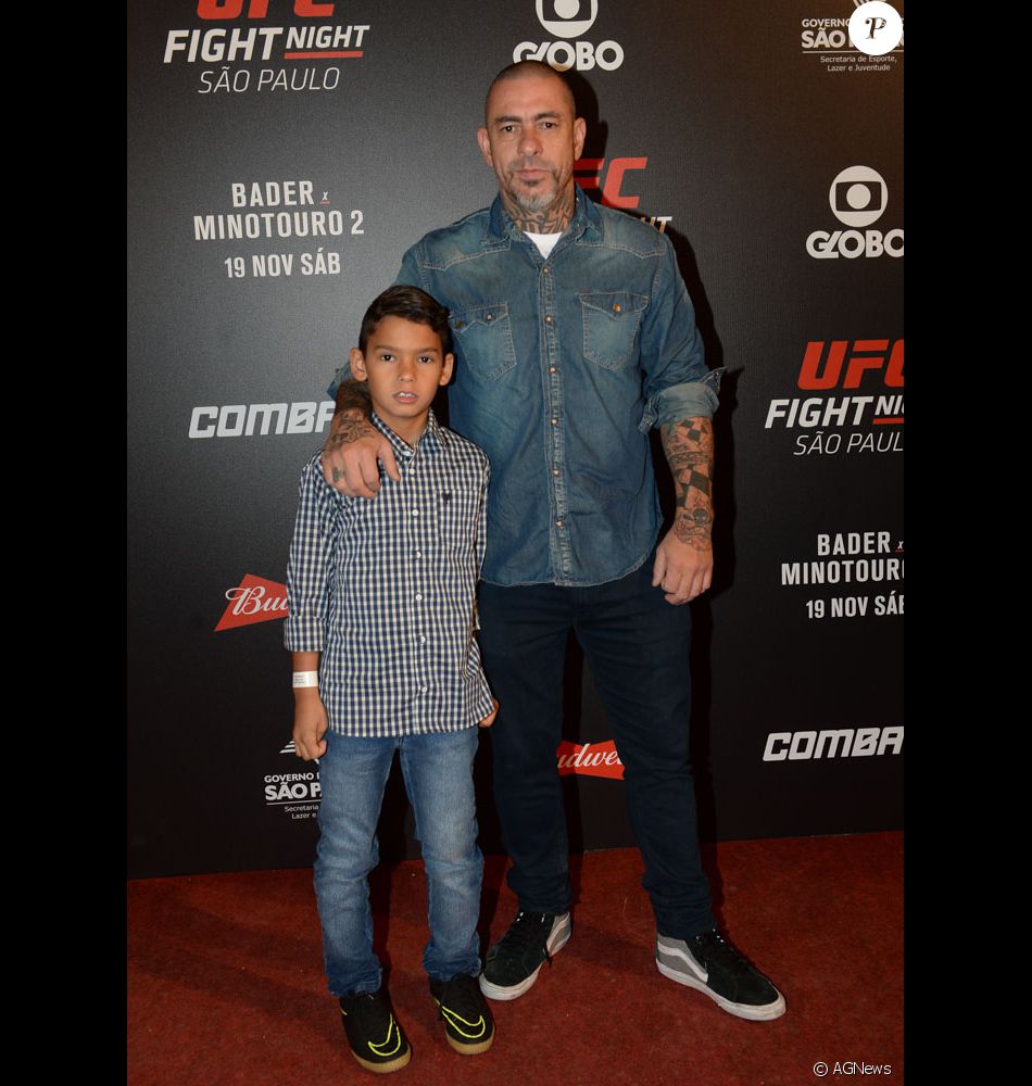 Henrique Fogaça e o filho João assistiram o UFC no Ginásio do Ibirapuera, em São Paulo, na Henrique Fogaça e o filho João assistiram o UFC no Ginásio do Ibirapuera, em São Paulo, na