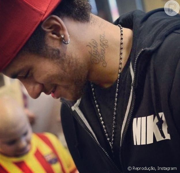 Apos Termino Com Bruna Marquezine Neymar Exibe Tatuagem Tudo Passa Purepeople Mensagens, pensamentos e frases curtas para tatuagem. bruna marquezine neymar exibe tatuagem