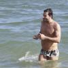 Henri Castelli curtiu o dia ensolarado desta quinta-feira, 9 de janeiro de 2014, no Rio de Janeiro na praia da Barra da Tijuca, Zona Oeste da cidade