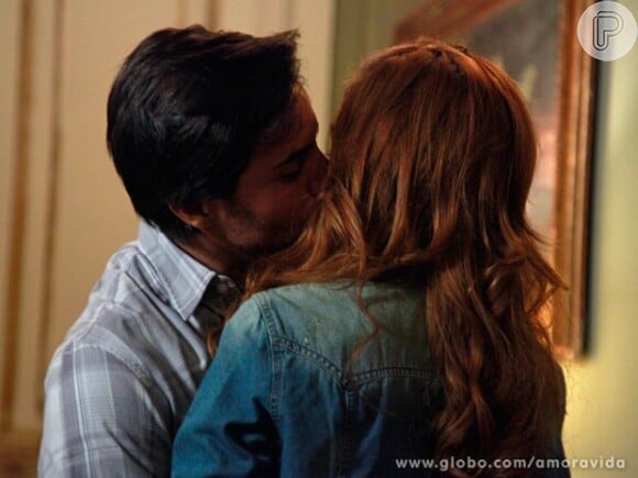 Natasha (Sophia Abrahão) e Thales (Ricardo Tozzi) podem finalmente ser felizes juntos após a morte de Leila (Fernanda Machado), em 'Amor à Vida'