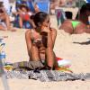 A atriz foi à praia do Leblon, zona sul do Rio de Janeiro