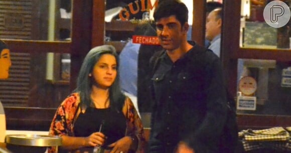 Marcelo Adnet e a estilista Lara Vaz foram vistos em área boêmia da Gávea, Zona Sul do Rio de Janeiro, em julho. Ambos negaram ter se beijado