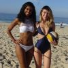 Aline Dias e Barbara França mostram boa forma em praia do Rio