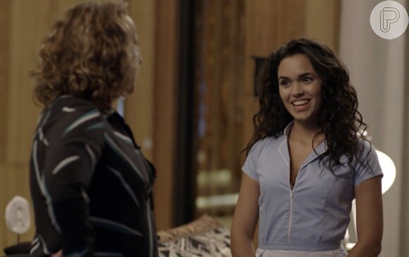 Néia (Ana Beatriz Nogueira) contratou Stefany (Giovana Cordeiro) para separar Léo Régis (Rafael Vitti) de Diana (Alinne Moraes), na novela 'Rock Story'
