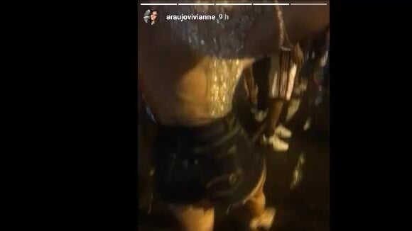 Carnaval 2017: Viviane Araujo requebra debaixo de chuva em ensaio do Salgueiro
