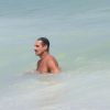 Tuca Andrada se bronzeou nas areias do Leblon, no Rio, neste sábado, 14 de janeiro de 2017