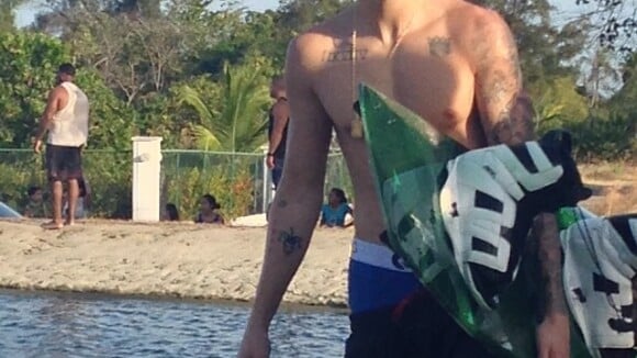 Justin Bieber segue no Panamá e falta à audiência em tribunal de Miami, nos EUA