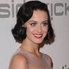 Em janeiro de 2009, no Critics' Choice Awards, Katy Perry manteve seu estilo vintage fez um penteado deixando os cabelos curtinhos