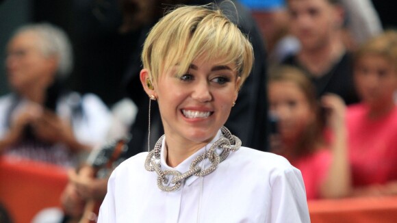 Miley Cyrus vai fazer dueto com Madonna em seu 'Acústico MTV'