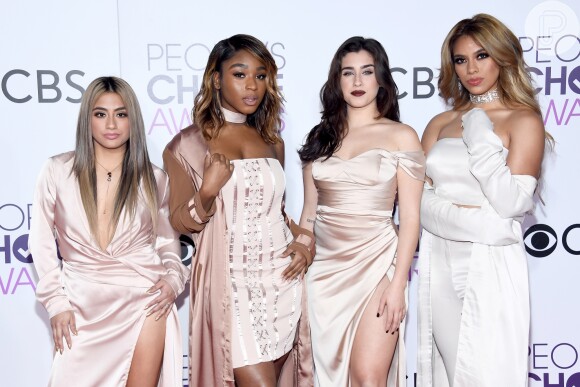 O grupo Fifth Harmony também prestigiou o People's Choice Awards,  na noite desta quarta-feira, 18 de janeiro de 2017