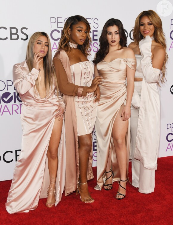 O grupo Fifth Harmony se apresentou pela primeira vez em premiação sem Camilla Bello, ex-integrante do grupo