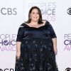 Veja fotos do look de Chrissy Metz no People's Choice Awards, em Los Angeles, nos Estados Unidos, na noite desta quarta-feira, 18 de janeiro de 2017