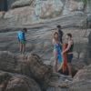 Cauã Reymond e Mariana Goldfarb curtiram a praia da Joatinga, na Zona Oeste do Rio, neste domingo, 12 de fevereiro de 2017