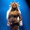 Beyoncé se apresentou pela primeira vez após anunciar a gravidez no palco do Grammy 2017, evento que aconteceu no Staples Center, em Los Angeles, nos Estados Unidos, neste domingo, 12 de fevereiro de 2017