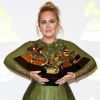 Adele venceu cinco categorias às quais estava indicada e, entre elas, as três mais relevantes da noite como Álbum do Ano, por '25', Música do Ano e Gravação do Ano por 'Hello'