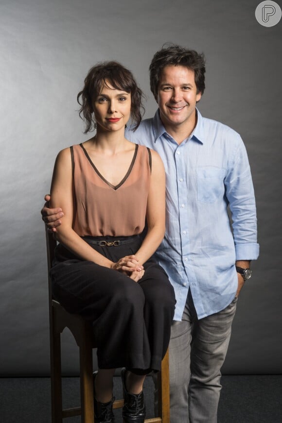 Débora Falabella e Murilio Benício estão juntos há cinco anos e já atuaram juntos três vezes na TV ('O Clone', 'Avenida Brasil' e 'Nada Será Como Antes'): 'Amamos contracenar e isso é muito maravilhoso!'