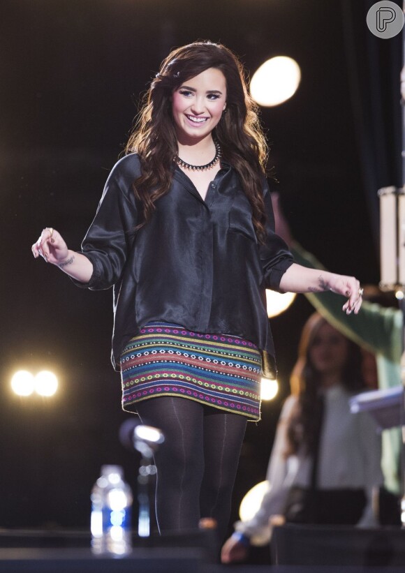Demi Lovato é jurada do reality show musical americano "The X-Factor"