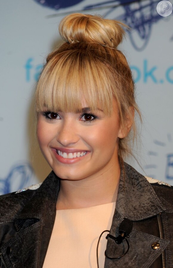 Demi Lovato voltava para a instituição de apoio sempre após as gravações do programa, mesmo tendo uma casa em Los Angeles