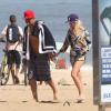 Bárbara Evans assume nesta segunda-feira, 10 de fevereiro de 2014, namoro com o peruano Paolo Guerrero, jogador do Corinthians, na praia de Ipanema, Zona Sul do Rio de Janeiro