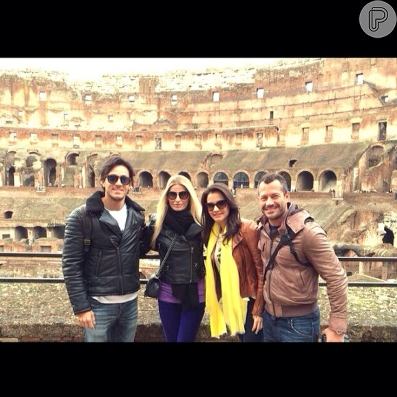 Malvino Salvador curte férias com a namorada, Kyra Gracie, em Roma, na Itália, após o término de 'Amor à Vida'