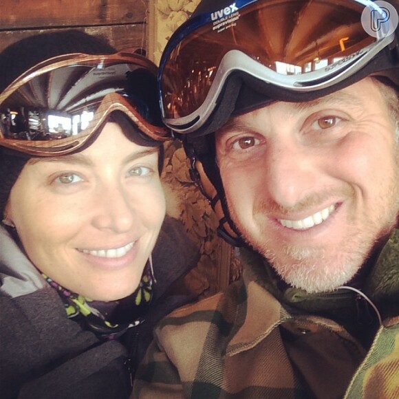 Luciano Huck e Angélica curtiram férias em uma estação de esqui