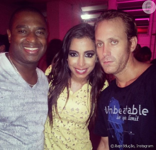 Sergio Hondjakoff E Barrado No Camarim De Anitta Ninguem Me Da Moral Purepeople