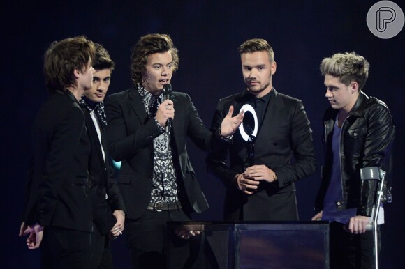 One Direction recebe prêmio no BRIT Awards 2014, realizado em Londres na noite desta quarta-feira, 19 de fevereiro de 2014