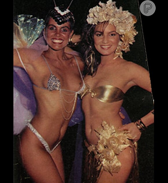 Monique Evans e Luiza Brunet, musas do Carnaval, posam durante folina na década de 1980