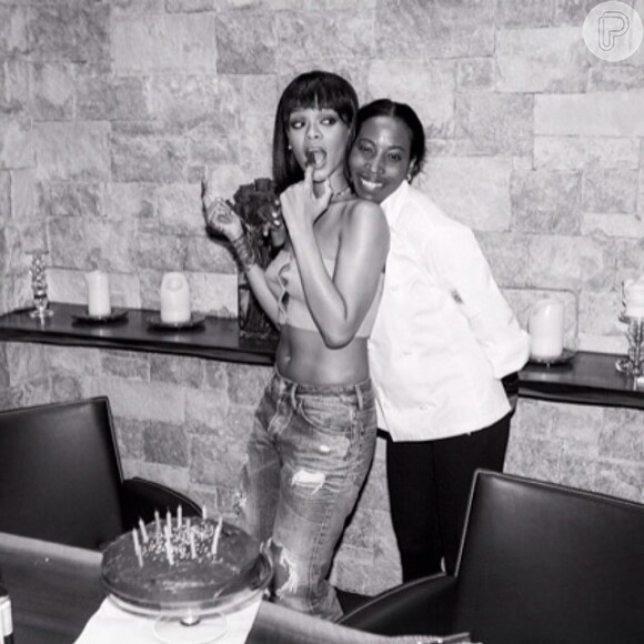 Rihanna comemora a chegada dos 26 anos, em 20 de fevereiro de 2014