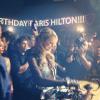 Paris Hilton comemorou seu aniversário no Brasil, em uma boate de Jurerê Internacional