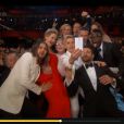 A 'selfie' publicada por Ellen DeGeneres na cerimônia do Ocar teve mais de 2 milhões de compartilhamentos em menos de uma hora. Na foto, é possível ver Brad Pitt, Angelina Jolie, Bradley Cooper, Jennifer Lawrence, Lupita Nyongo´o, Peter Nyong´o, Meryl Streep, Channing Tatum, Kevin Spacey e Julia Roberts