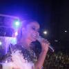 Claudia Leitte canta e agita o público do bloco Largadinho, em Salvador, em 3 de março de 2014