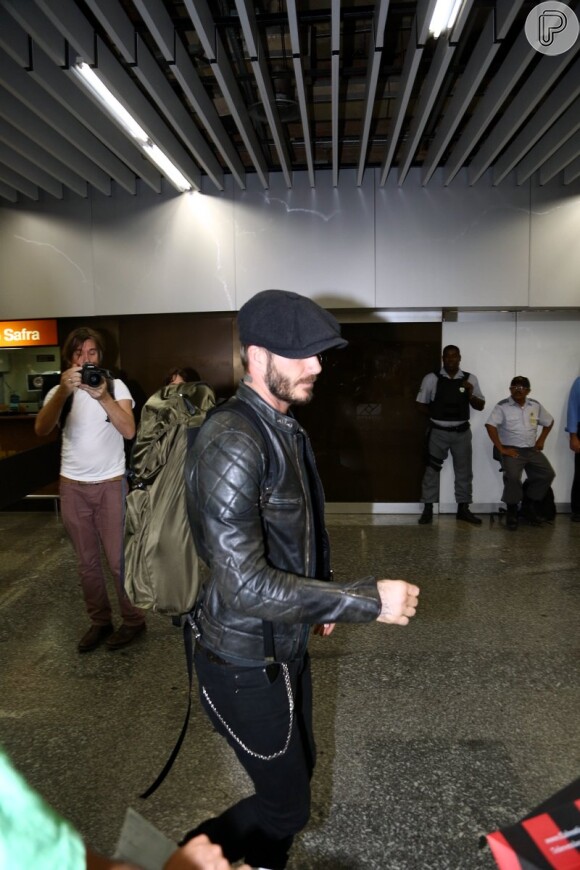 David Beckham desembarca no Brasil em 5 de março de 2014. O ex-jogador veio para assistir aos desfiles das campeãs, no Rio
