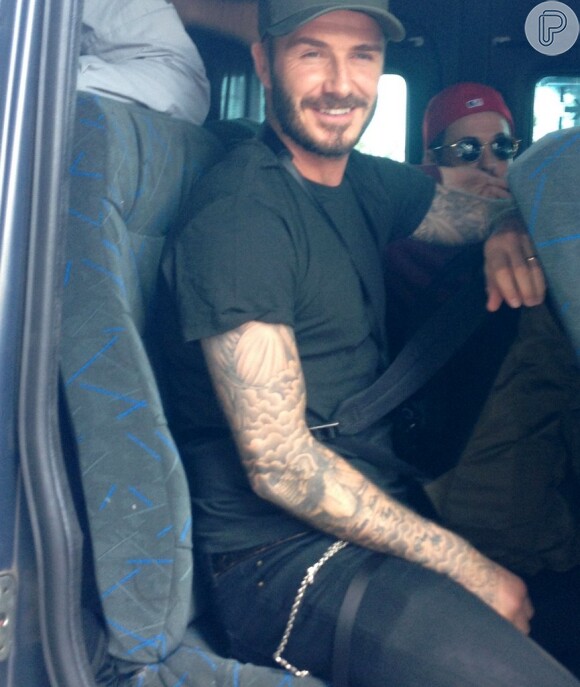David Beckham é simpático e posa para foto