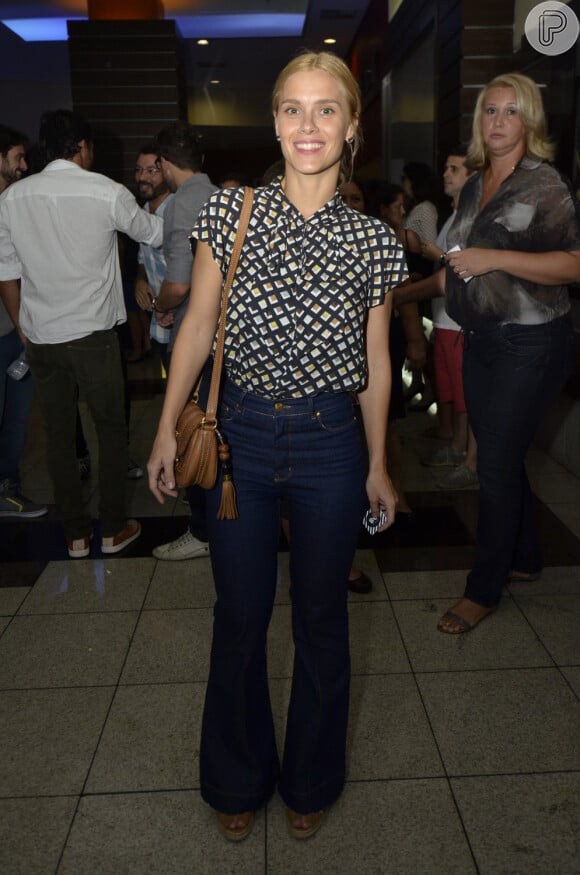 Carolina Dieckmann na pré-estreia do filme 'Alemão', no Cinemark Downtown, na Barra da Tijuca, Zona Oeste do Rio de Janeiro, nesta segunda-feira, 10 de março de 2014