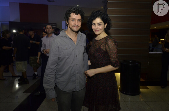 Letícia Sabatella e o marido, Fernando Alves Pinto, na pré-estreia do filme 'Alemão', no Cinemark Downtown, na Barra da Tijuca, Zona Oeste do Rio de Janeiro, nesta segunda-feira, 10 de março de 2014