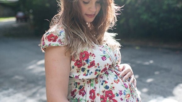Carolinie Figueiredo engordou 20 kg durante gravidez do segundo filho